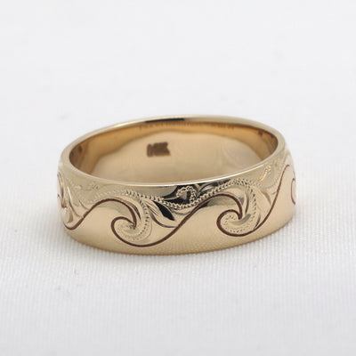 Men's wedding ring with wave design
