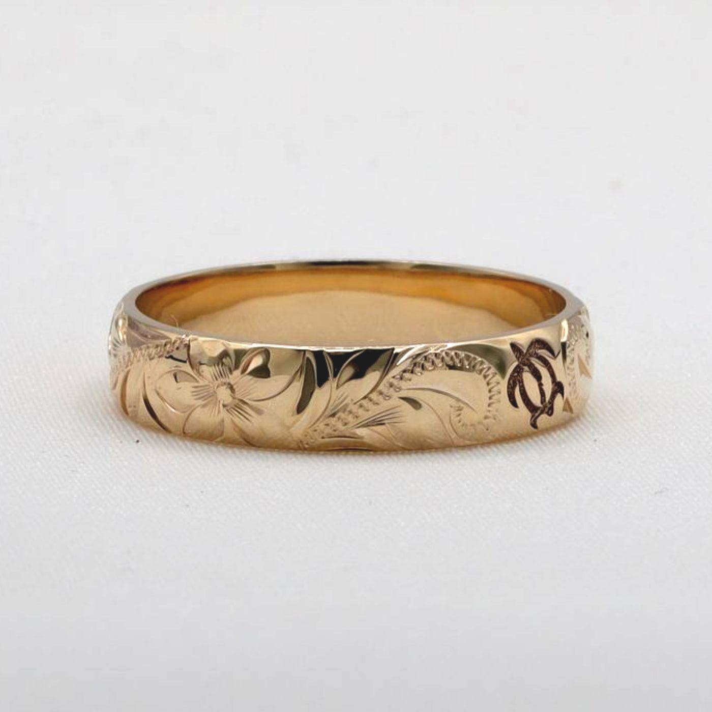 Sea turtle wedding gold ring