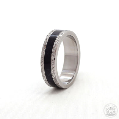 Black rhodium ring with enamel