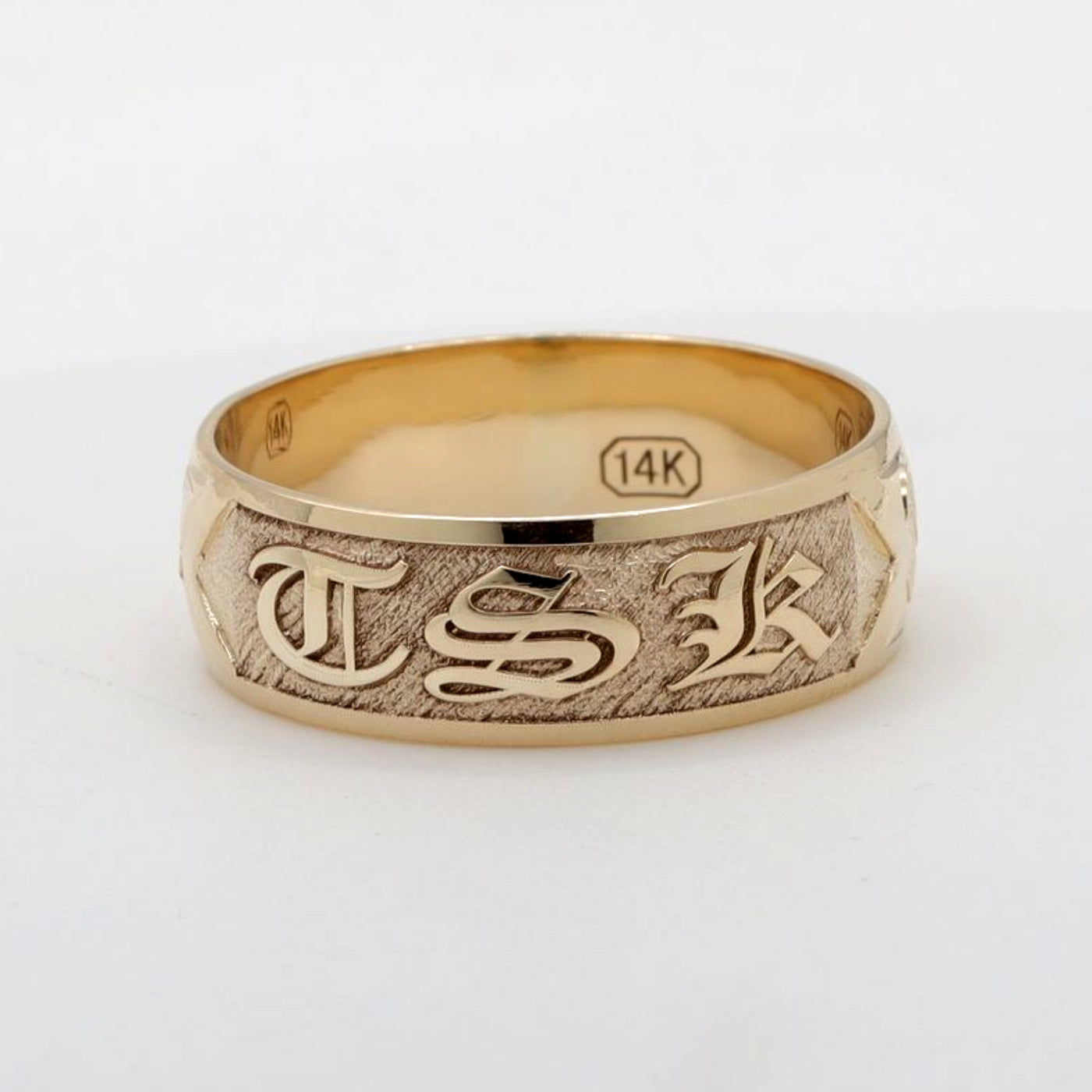 Hawaii customizable gold ring with name